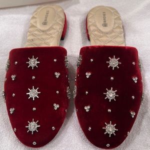 Birdies limited edition Songbird velvet with Crystals size 7